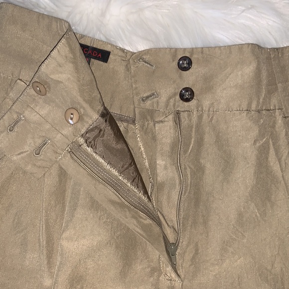 Escada High Waist Vintage Silk Bermuda Shorts Tan size 38 EU - Picture 8 of 17